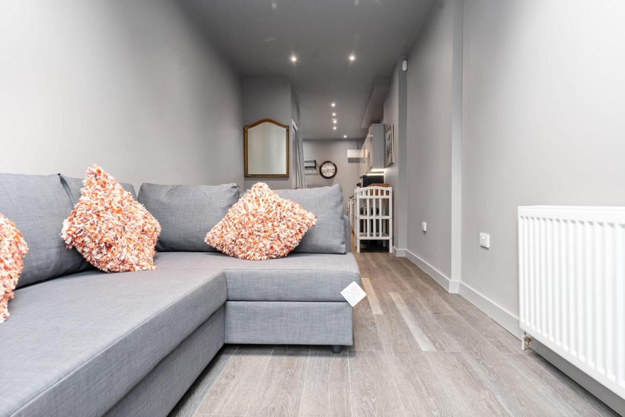 Lovely 2-Bed Apartment - Hosted By Guestready Londra Exterior foto