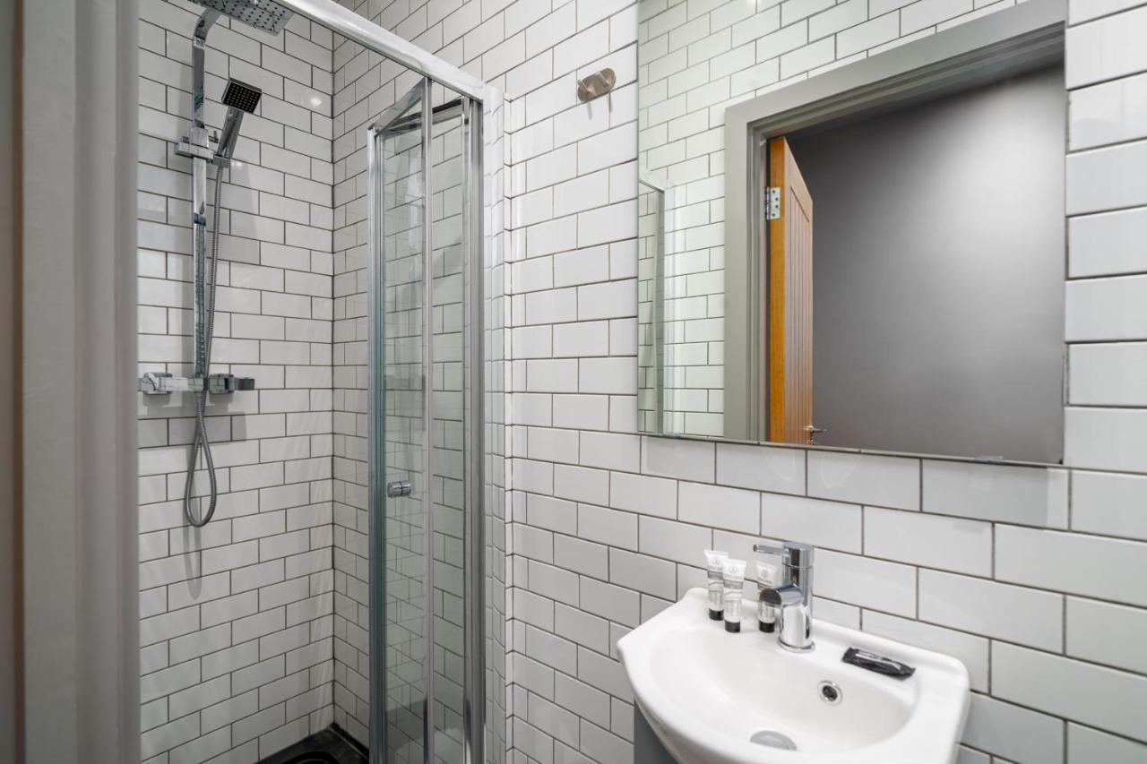 Lovely 2-Bed Apartment - Hosted By Guestready Londra Exterior foto